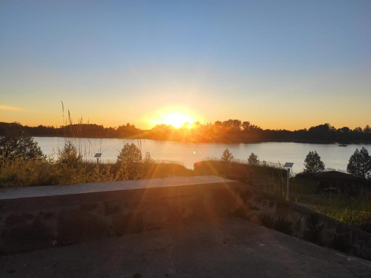 Pojezierze Waleckie Kusi Atrakcjami Wałcz Exterior foto